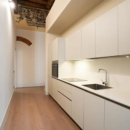 Palazzo Zoya - Elegant Historic - Center - Near Langhe & Monferrato Apartment *
