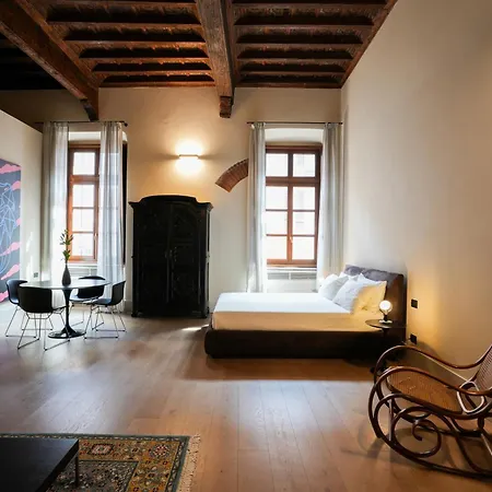 Palazzo Zoya - Elegant Historic - Center - Near Langhe & Monferrato アパート *