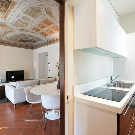Palazzo Zoya - Elegant Historic - Center - Near Langhe & Monferrato * アスティ