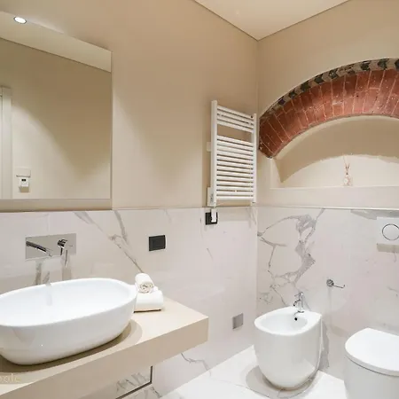アパート Palazzo Zoya - Elegant Historic - Center - Near Langhe & Monferrato アスティ