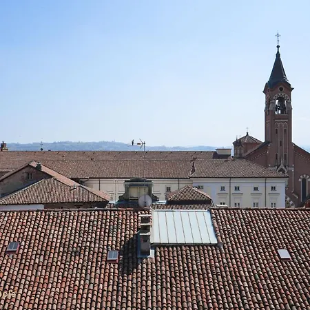 Palazzo Zoya - Elegant Historic - Center - Near Langhe & Monferrato Apartment *