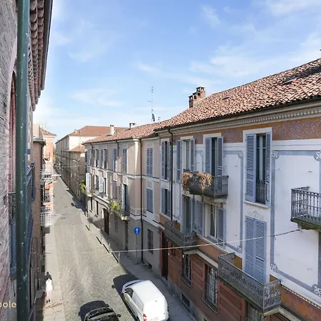 アパート Palazzo Zoya - Elegant Historic - Center - Near Langhe & Monferrato *